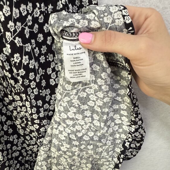 Lulus Dress Womens Medium Black White Floral Maxi Criss Cross Back Tiered Rayon - Picture 6 of 10